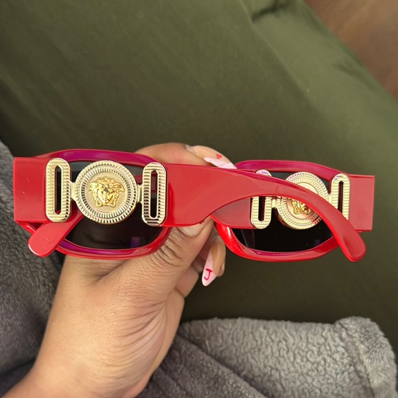 Versace Black and Gold Box - Picture 4 of 6